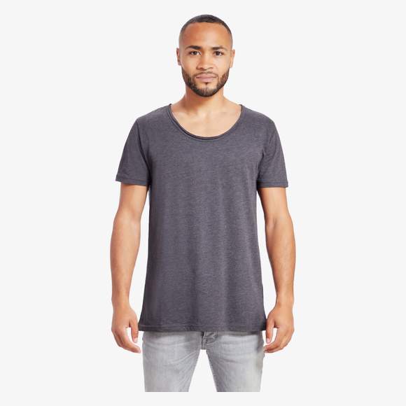 Men's raw Scoop T mantis